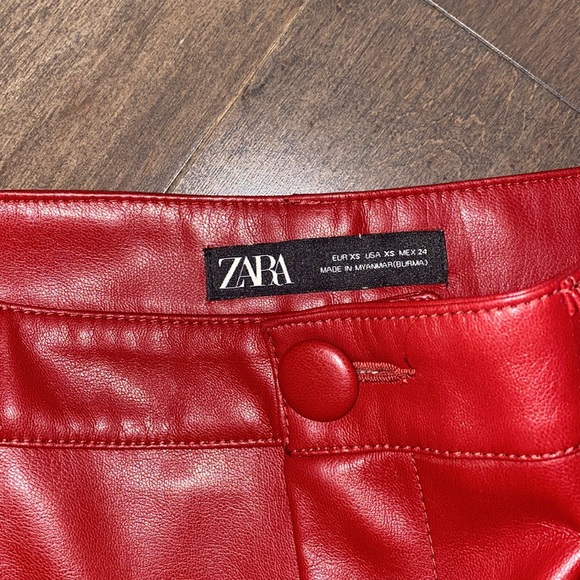 Zara Faux Leather Red Mini Skirt - Picture 4 of 4